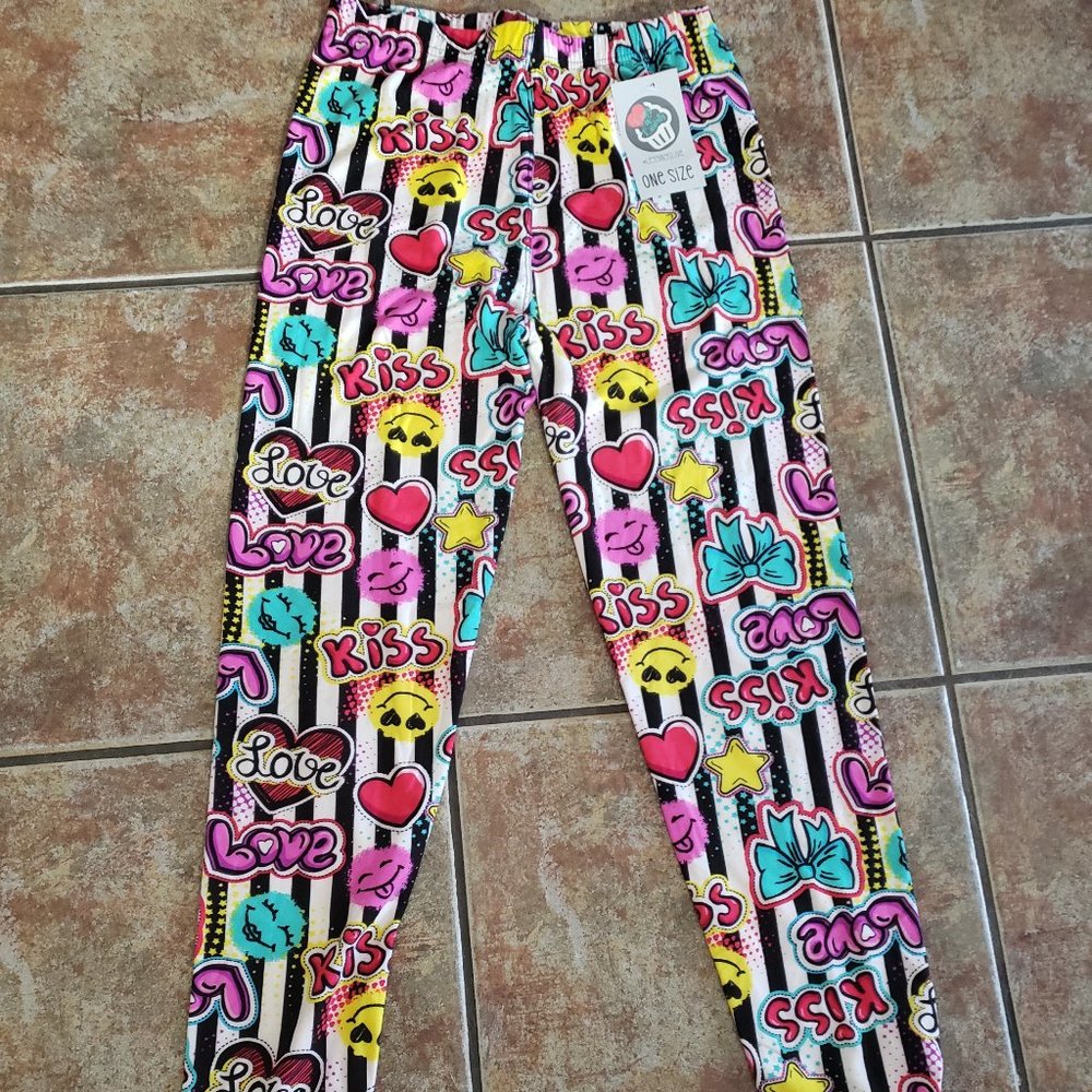 Love Hugs N Kisses Luxuriously Soft Leggings for Women